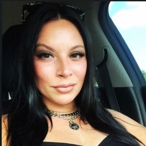 Meet your Posher, Carina